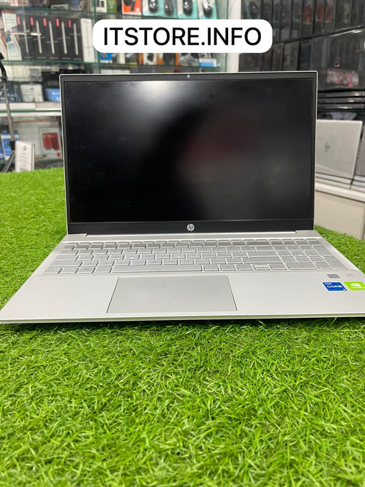 hp-pavilion-15-eg-open-display-keyboard-and-stickers