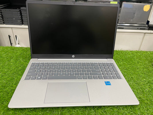 HP 15-fd0532nia i3 13th Gen laptop price in Faisalabad I.T. STORE.