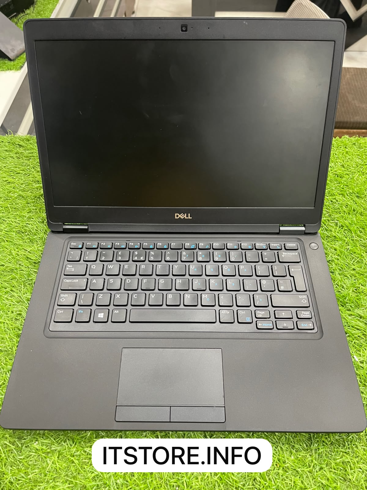 dell-latitude-5490-side-ports-vga-usb-it-store