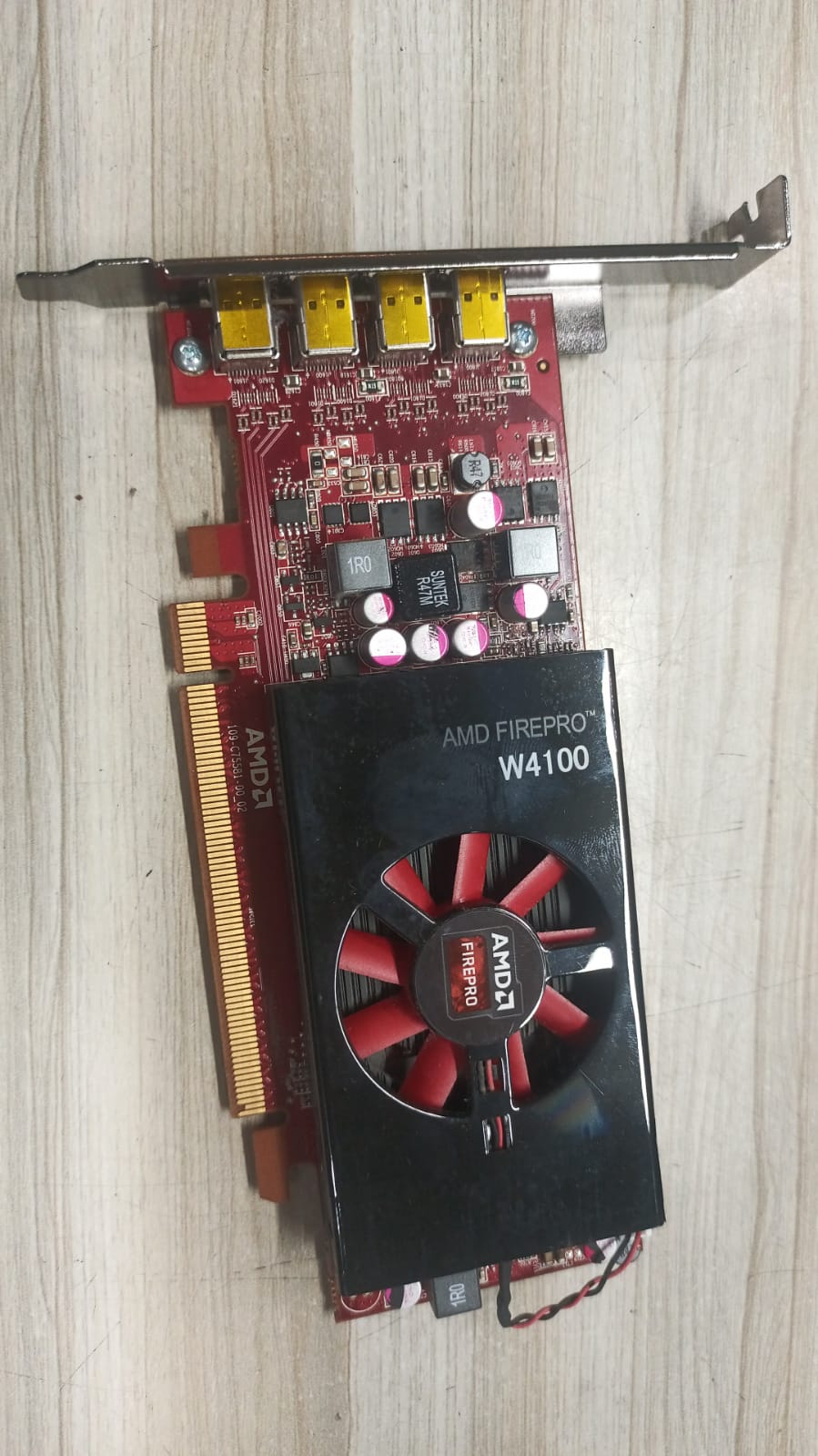 AMD FirePro W4100 2GB GDDR5 Professional Graphics Card – 4x Mini DisplayPort